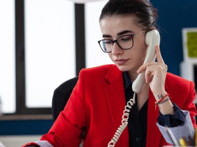 Telephone Courtesy and Professional Customer Service Skills: A Workplace Guide